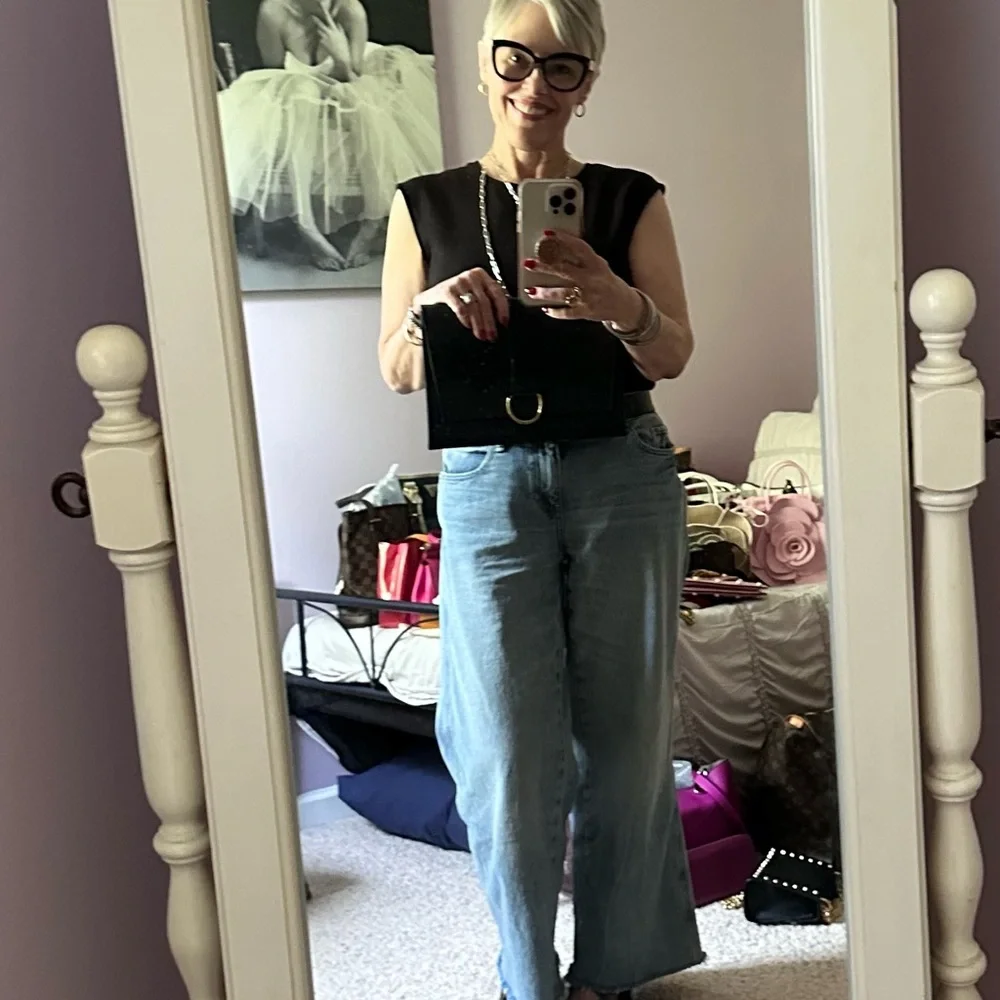 Louis Vuitton Black and Gold Epi Leather Clutch - Picture 12 of 12